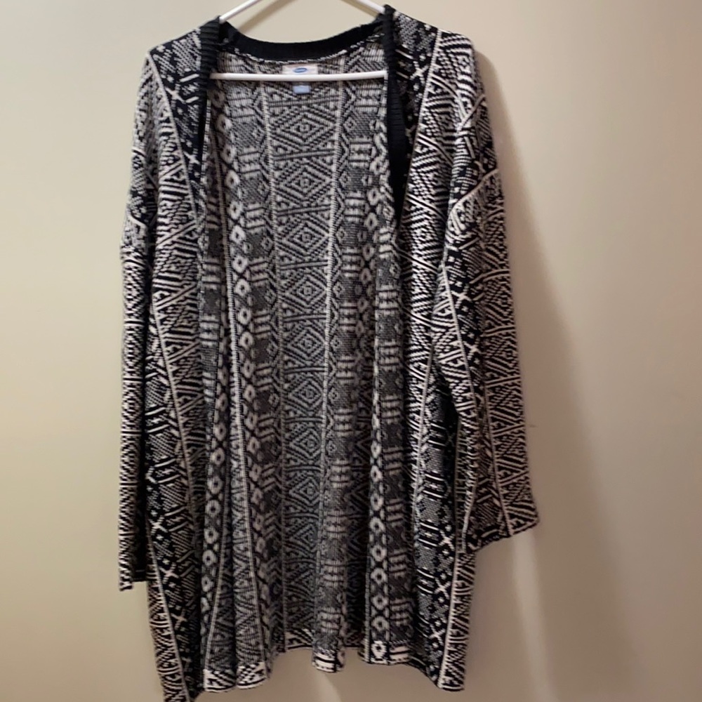 Old Navy XL knit sweater chunky and nice and thick!